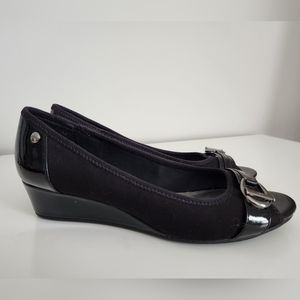 ANNE KLEIN SPORT Women's Open Toe Wedges